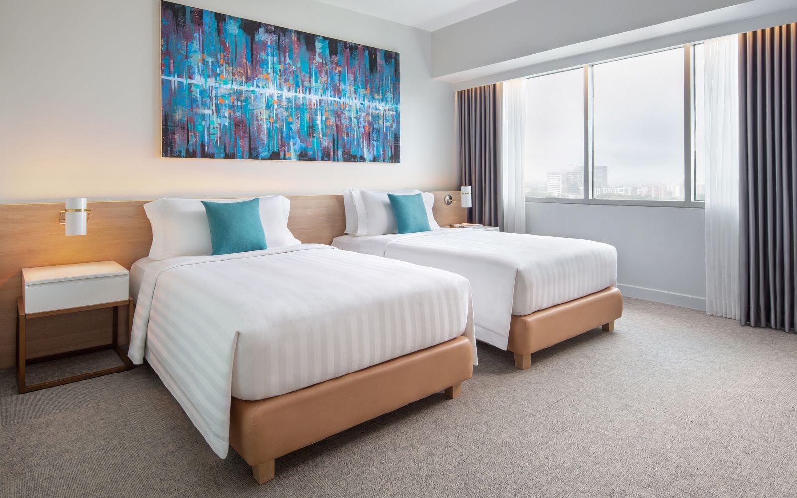 Rooms and Amenities